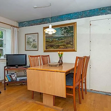 5 Person In Hojer-by Traum Hojer
